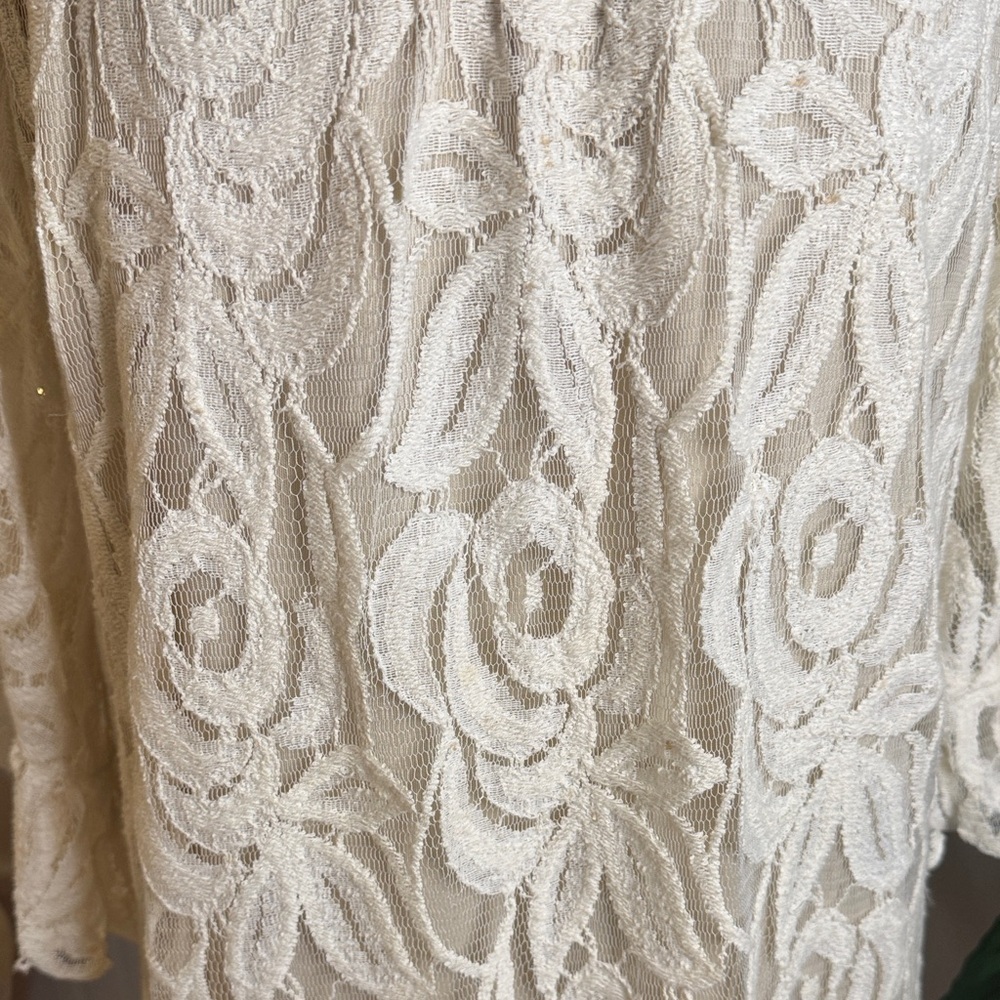 Elegant Cream Lace Midi Dress - Picture 4 of 9